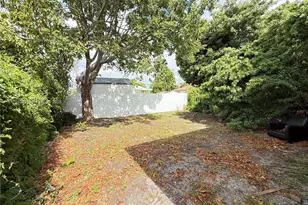 1865 NW 70th St, Miami, FL 33147 - Photo 9