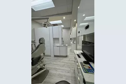 9440 W Commercial Blvd, Sunrise, FL 33351 - Photo 3