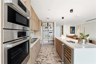 1040 Biscayne Blvd, Miami, FL 33132 - Photo 5