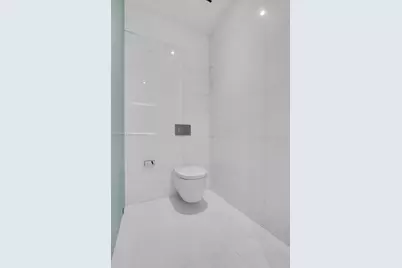 300 Biscayne Boulevard Way #3009, Miami, FL 33131 - Photo 17
