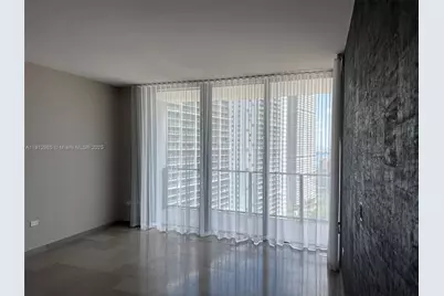68 SE 6th St #2205, Miami, FL 33131 - Photo 13