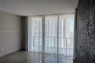 68 SE 6th St, Miami, FL 33131 - Photo 13