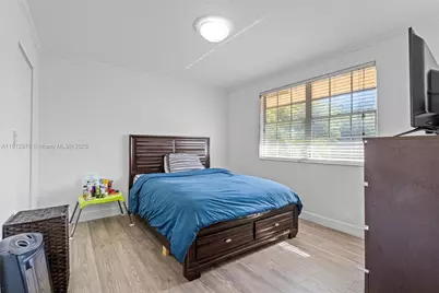 9410 SW 212th Ter, Cutler Bay, FL 33189 - Photo 13