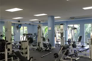 5085 NW 7th St, Miami, FL 33126 - Photo 17