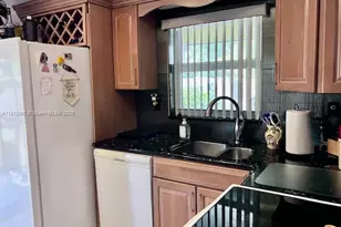 14630 S Beckley Square, Davie, FL 33325 - Photo 3