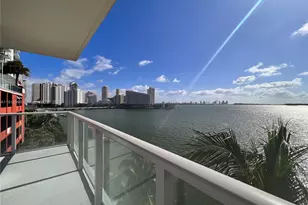 1155 Brickell Bay Dr, Miami, FL 33131 - Photo 3