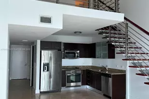 41 SE 5th St, Miami, FL 33131 - Photo 9