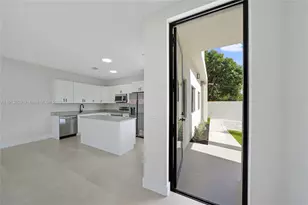 4303 E 8th Ct, Hialeah, FL 33013 - Photo 3