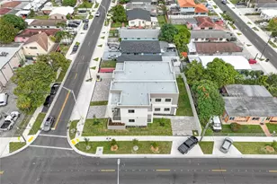 4303 E 8th Ct, Hialeah, FL 33013 - Photo 25