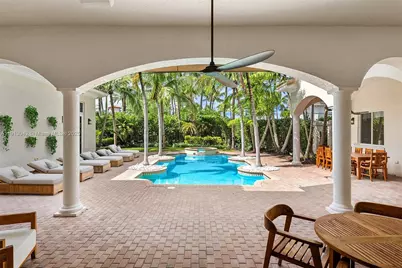 1295 Hatteras Ln, Hollywood, FL 33019 - Photo 11