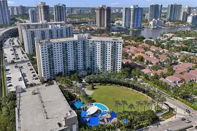 19370 Collins Ave #426, Sunny Isles Beach, FL 33160 - Photo 45