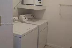 428 Hunter Cir, Kissimmee, FL 34758 - Photo 5