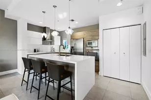 704 NE 5th St, Fort Lauderdale, FL 33301 - Photo 3