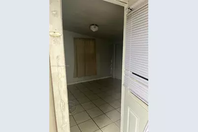 4620 SW 26th St, West Park, FL 33023 - Photo 15