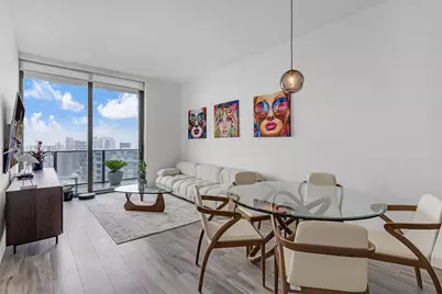 801 S Miami Ave #5206, Miami, FL 33130 - Photo 1
