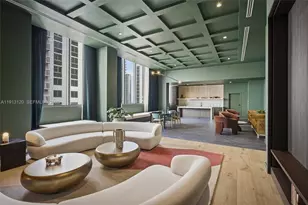 11 NE 6th St, Miami, FL 33132 - Photo 23