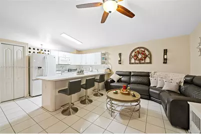 7416 W 32nd Ave, Hialeah, FL 33018 - Photo 11