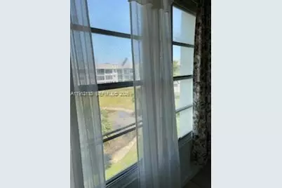 8460 Sunrise Lakes Blvd #308, Sunrise, FL 33322 - Photo 15