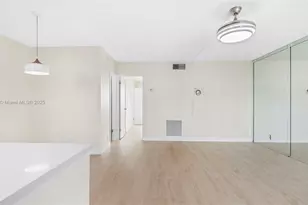 810 SE 7th St, Deerfield Beach, FL 33441 - Photo 7