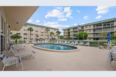 810 SE 7th St #306, Deerfield Beach, FL 33441 - Photo 33