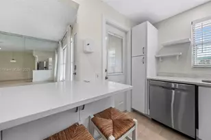 810 SE 7th St, Deerfield Beach, FL 33441 - Photo 15