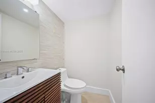 810 SE 7th St, Deerfield Beach, FL 33441 - Photo 17