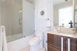 2020 N Bayshore Dr, Miami, FL 33137 - Photo 27