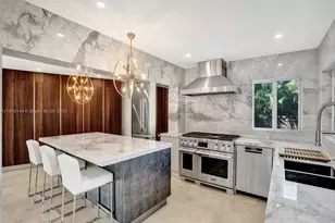 2421 NE 7th Pl, Fort Lauderdale, FL 33304 - Photo 11