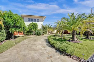 2421 NE 7th Pl, Fort Lauderdale, FL 33304 - Photo 41