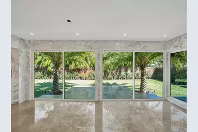 2421 NE 7th Pl, Fort Lauderdale, FL 33304 - Photo 17
