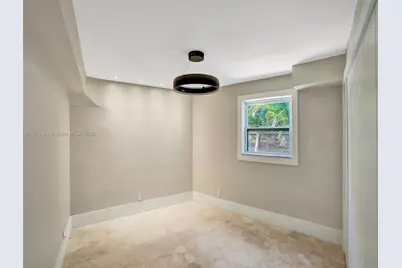 2421 NE 7th Pl, Fort Lauderdale, FL 33304 - Photo 21