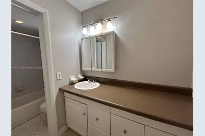 6505 Winfield Blvd #B-18, Margate, FL 33063 - Photo 9