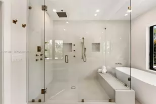 2801 Flamingo Dr, Miami Beach, FL 33140 - Photo 15