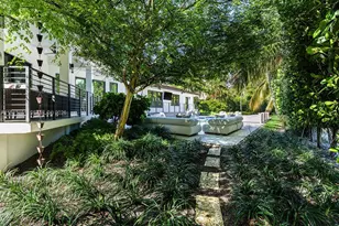 2801 Flamingo Dr, Miami Beach, FL 33140 - Photo 25