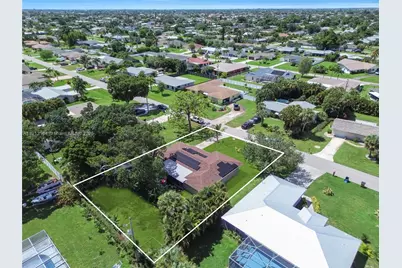 246 SE 44th St, Cape Coral, FL 33904 - Photo 43