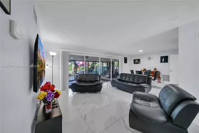 246 SE 44th St, Cape Coral, FL 33904 - Photo 7