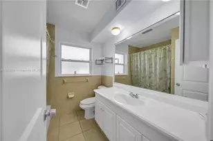 246 SE 44th St, Cape Coral, FL 33904 - Photo 23