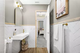 1012 NE 2nd St, Hallandale Beach, FL 33009 - Photo 31