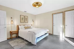 1012 NE 2nd St, Hallandale Beach, FL 33009 - Photo 47