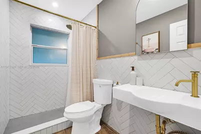 1012 NE 2nd Street, Hallandale Beach, FL 33009 - Photo 25