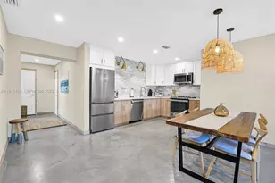 1012 NE 2nd St, Hallandale Beach, FL 33009 - Photo 21