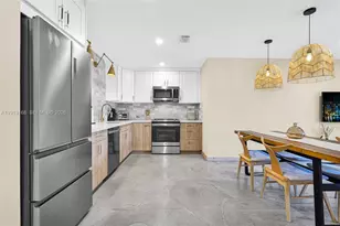 1012 NE 2nd St, Hallandale Beach, FL 33009 - Photo 15