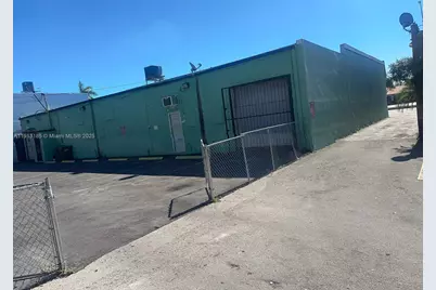 1051 NW 119th St, North Miami, FL 33168 - Photo 3