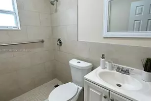 610 E 8th Ave, Hialeah, FL 33010 - Photo 37