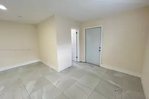 610 E 8th Ave, Hialeah, FL 33010 - Photo 51