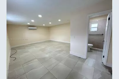 610 E 8th Ave, Hialeah, FL 33010 - Photo 47