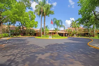 8901 Sunrise Lakes Blvd #204, Sunrise, FL 33322 - Photo 29