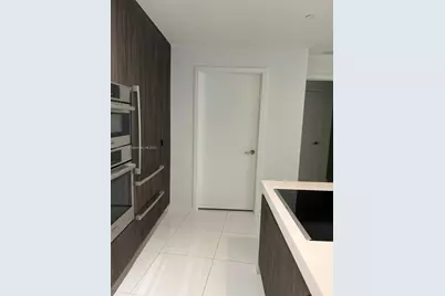 851 NE 1st Ave #903, Miami, FL 33132 - Photo 3