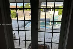 5531 SW 136th Ct, Miami, FL 33175 - Photo 9