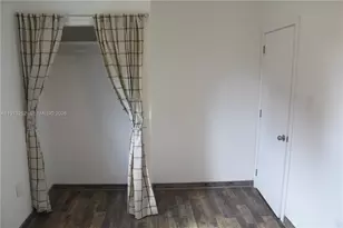 19879 SW 328th St, Homestead, FL 33030 - Photo 11